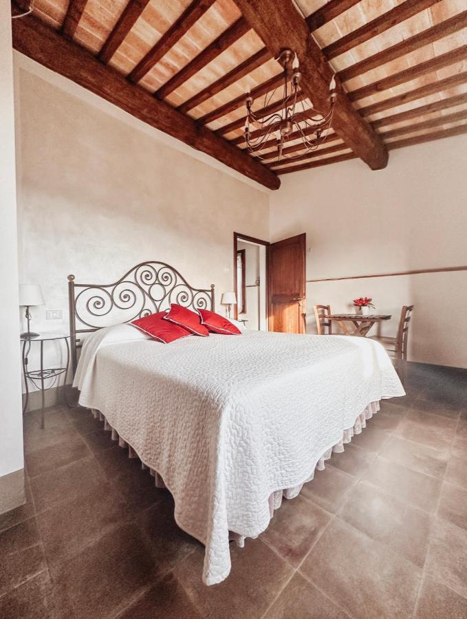 Bed and Breakfast Antica Torre Del Borgo Чертальдо Екстер'єр фото