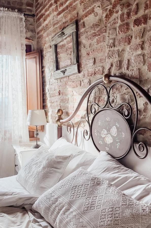 Bed and Breakfast Antica Torre Del Borgo Чертальдо Екстер'єр фото